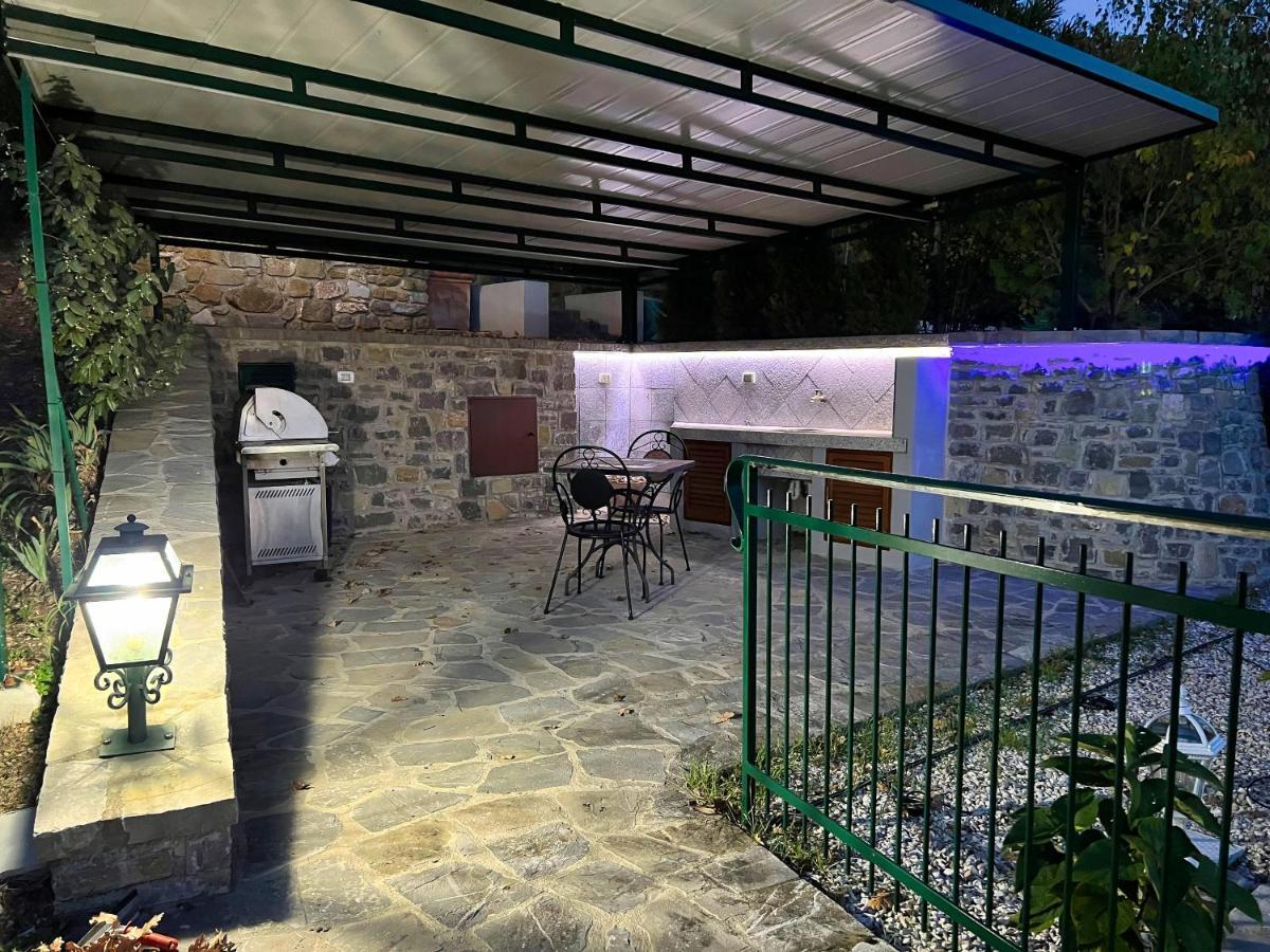 Casa Dei Tramonti Villa San Feliciano Bagian luar foto